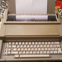 Macchina da scrivere elettronica Olivetti E501