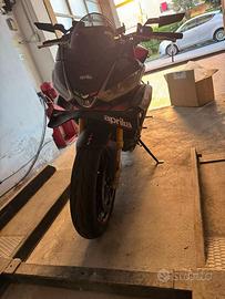 Aprilia tuono 660 factory