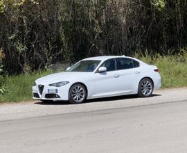 ALFA ROMEO Giulia (2016) - 2017