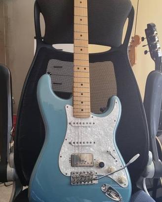Fender Player Stratocaster MN Tidepool + laney lv3