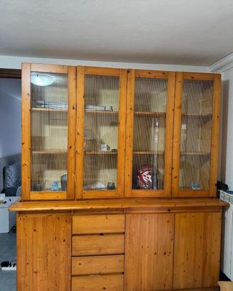 Credenza stile tirolese
