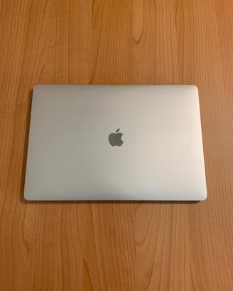Macbook Pro 2019 16 Pollici 512GB e 16GB di RAM