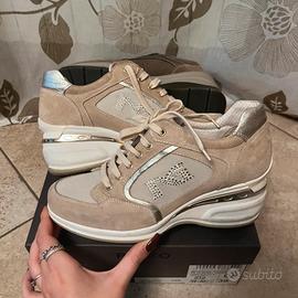 Scarpe Nero Giardini beige tacco/zeppa