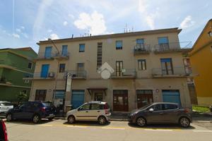 NEGOZIO A ASCOLI PICENO