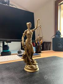 Statua Dea Themis Giustizia H25 cm Made in Greece