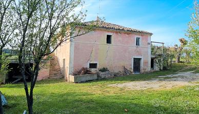 IN CER CA della TUA CASA IN CAMPAGNA? corri eccola