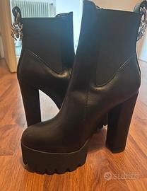 Stivaletti in pelle donna