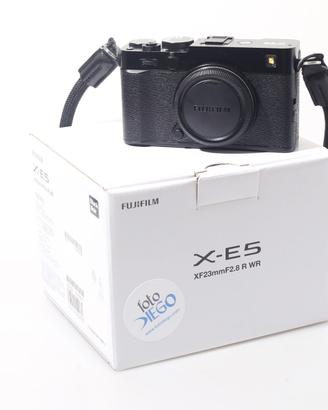 FOTOCAMERA DIGITALE MIRRORLESS FUJI X-E5. CORPO.