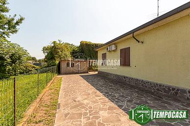 CASA SEMI- INDIPENDENTECON BOX TRIPLO