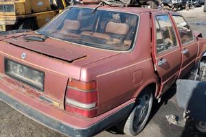 Lancia Thema Ferrari 8.32 per ricambi (2A)