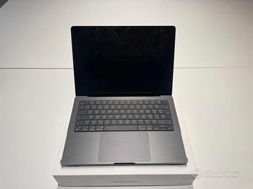 MacBook Pro 14” M4 – non si accende – per ricambi