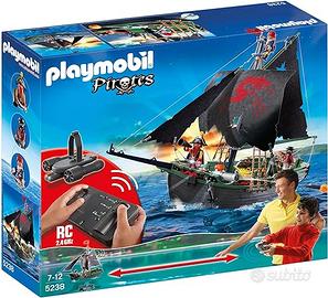 Playmobil 5238 - Veliero dei Pirati RC con Motore
