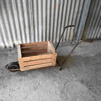 Carriola porta cassetta