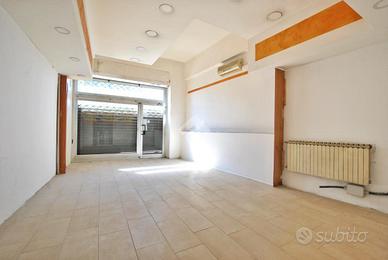 NEGOZIO A TORRAZZA PIEMONTE