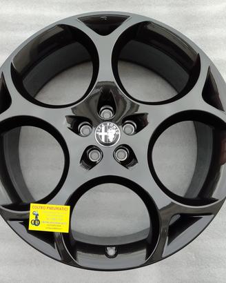 Cerchi In Lega NUOVI ORIGINALI ALFA ROMEO STELVIO