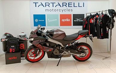 Aprilia RS 457 PRISMATIC DARK