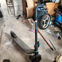 monopattino elettrico ninebot e2 