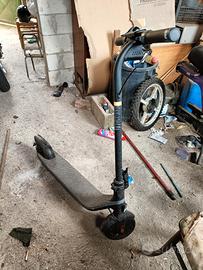 monopattino elettrico ninebot e2 