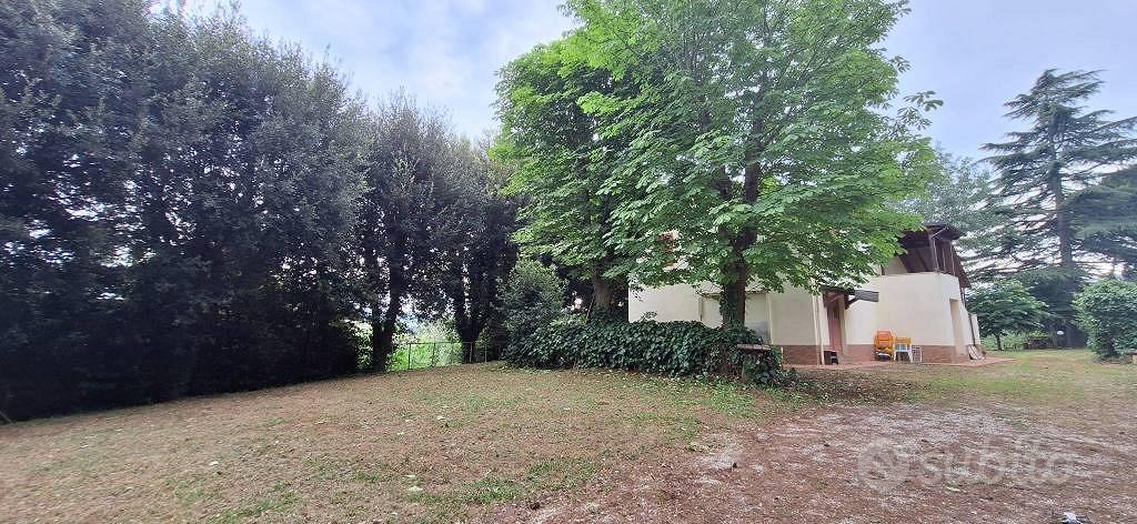 Rustico / Casale di 280 m² con più di 5 locali a A - Vista 5