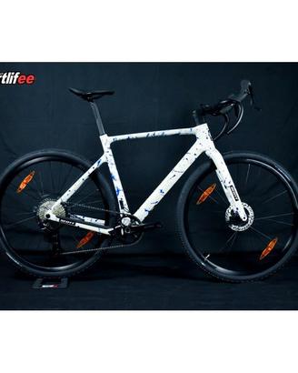 Gravel Scott Addict 30 2026 bianca