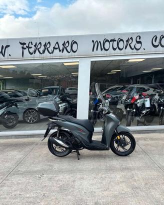 Honda SH 150 2022 / KM 15.000 Tua a solo 34 Euro a