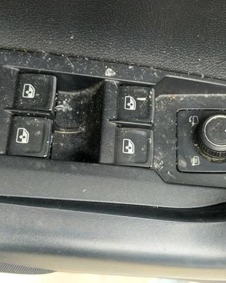 PULSANTIERA ANTERIORE SINISTRA VOLKSWAGEN Polo 6°
