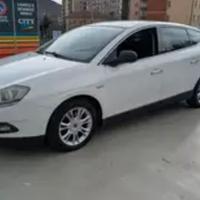 lancia delta automatica 1.6 jtd