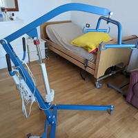 Sollevatore per malati o anziani o disabili