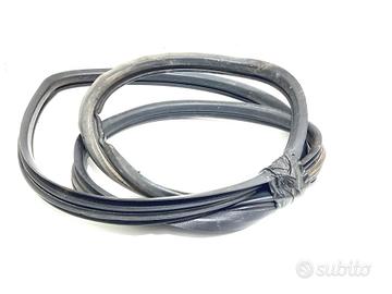 GUARNIZIONE OSSATURA PORTIERA ANTERIORE SINISTRA F