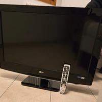 Televisore LG 32" con decoder e telecomando