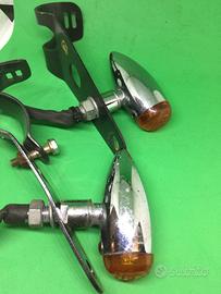 Staffe e frecce triumph Bonneville