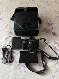 Macchina fotografica Canon R 100