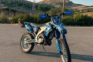 TM 125 EN 2009
