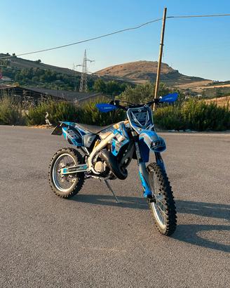 TM 125 EN 2009