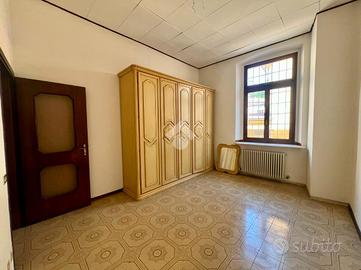 3 LOCALI A GAZZANIGA