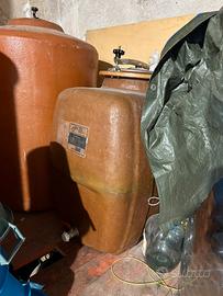 Contenitori in veteoresina per vino