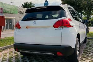 PEUGEOT 2008 Crossway 1.2 PureTech Turbo 110 CV –