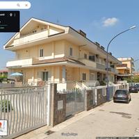 Villa capofila zona centrale di curti con esterno