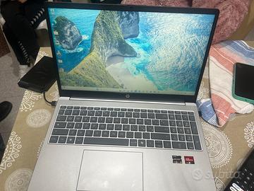 Pc portatile hp iltra slim