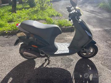 Piaggio zip
