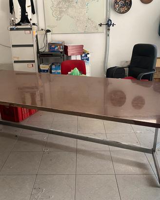Tavolo ufficio