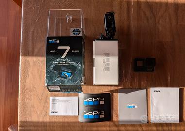 GoPro HERO7 Black - BUNDLE COMPLETO - Come Nuova (