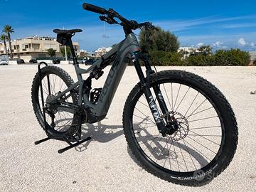 E-MTB FOCUS JAM2 7.9 (TAGLIA L)