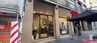 Immobile di 101 m² a Milano