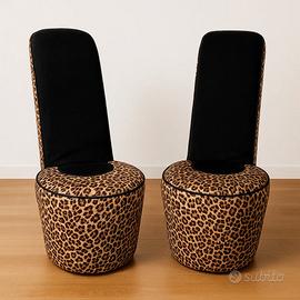 Poltrone design a forma di scarpa , rivestimento