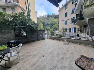 5 LOCALI A GENOVA