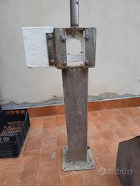 Colonnina porta timone