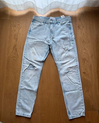 Jeans Calvin Klein distressed lavaggio chiaro
