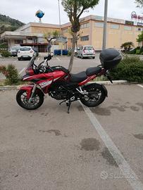 Moto Benelli trk 251