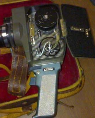 Cinepresa crown 8 model ezs anni 60 circa